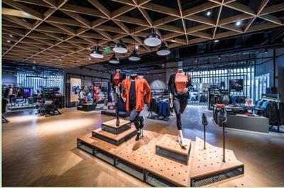 太原萬象城迎來阿迪達斯運動時尚品牌體驗店，引領城市運動消費新風尚